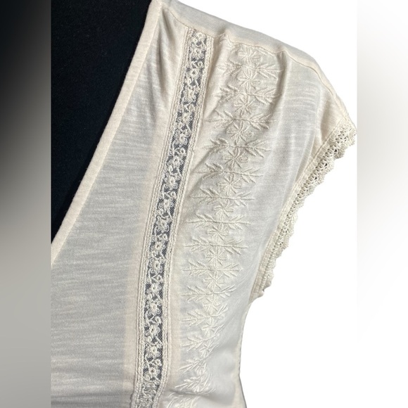 LUCKY BRAND Ivory Woven Embroidered Peplum Slub Knit Top Women’s Size Small - Picture 10 of 16